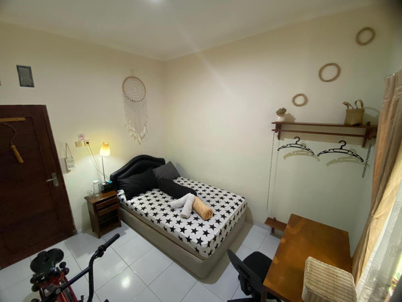 Coliving Jogja Sweet Home Kost Lengkap Di Jogjakarta Habitación foto