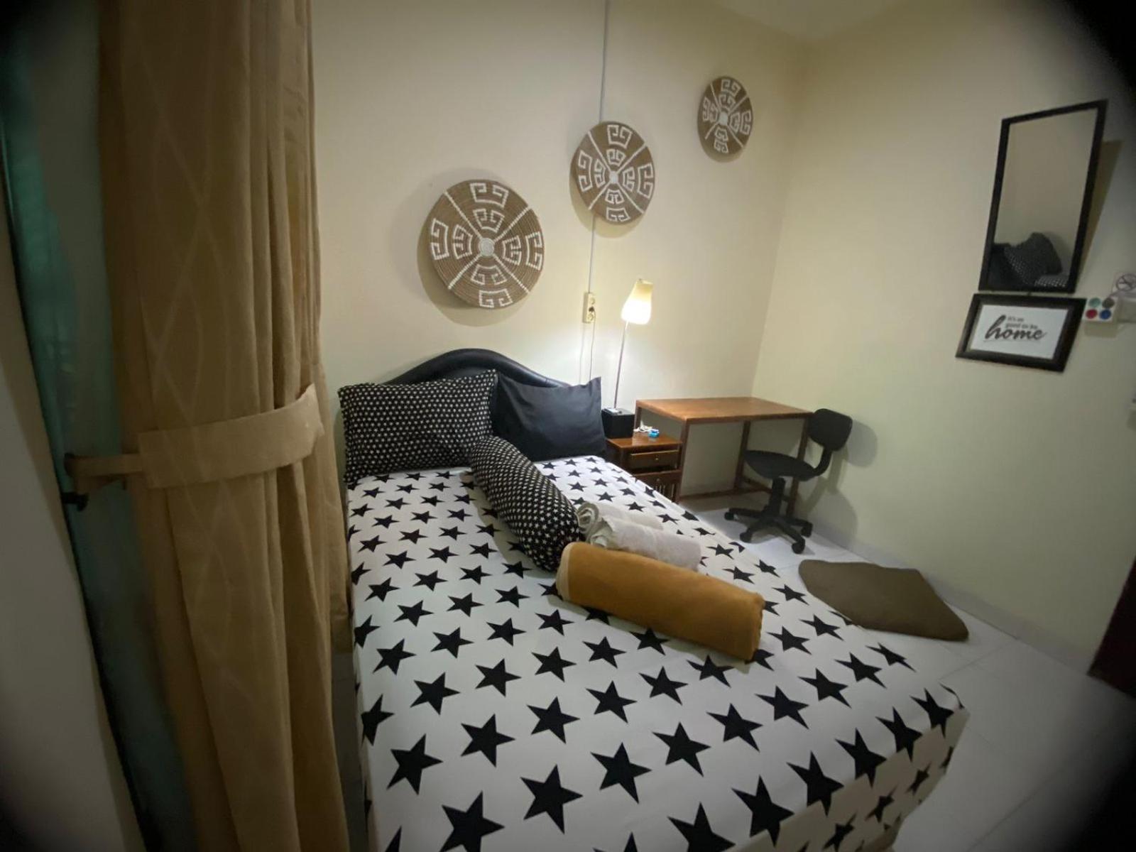 Coliving Jogja Sweet Home Kost Lengkap Di Jogjakarta Habitación foto