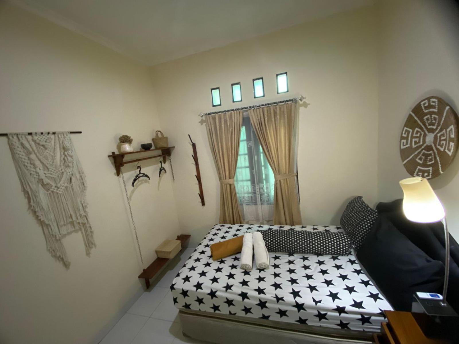 Coliving Jogja Sweet Home Kost Lengkap Di Jogjakarta Habitación foto