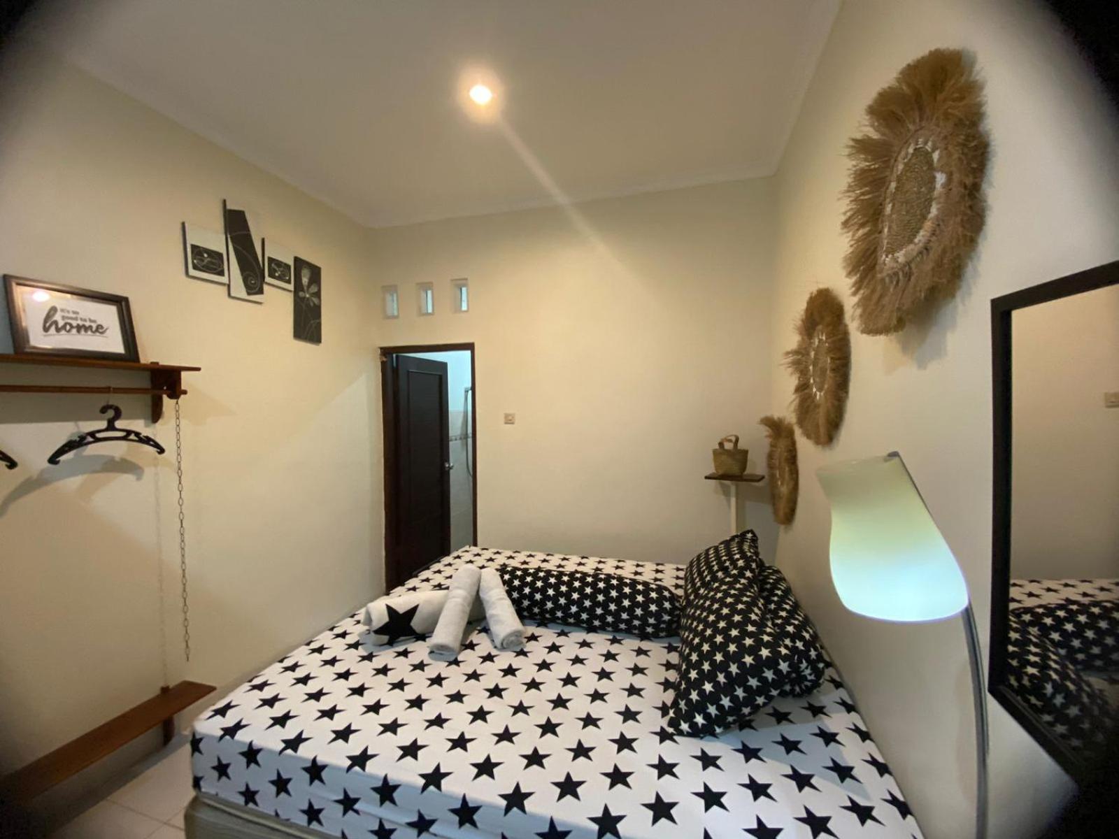 Coliving Jogja Sweet Home Kost Lengkap Di Jogjakarta Habitación foto